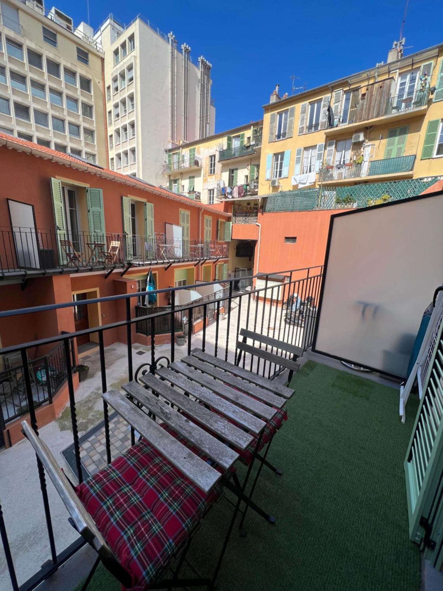 La Cour Du Centre Nice Verde Dış mekan fotoğraf